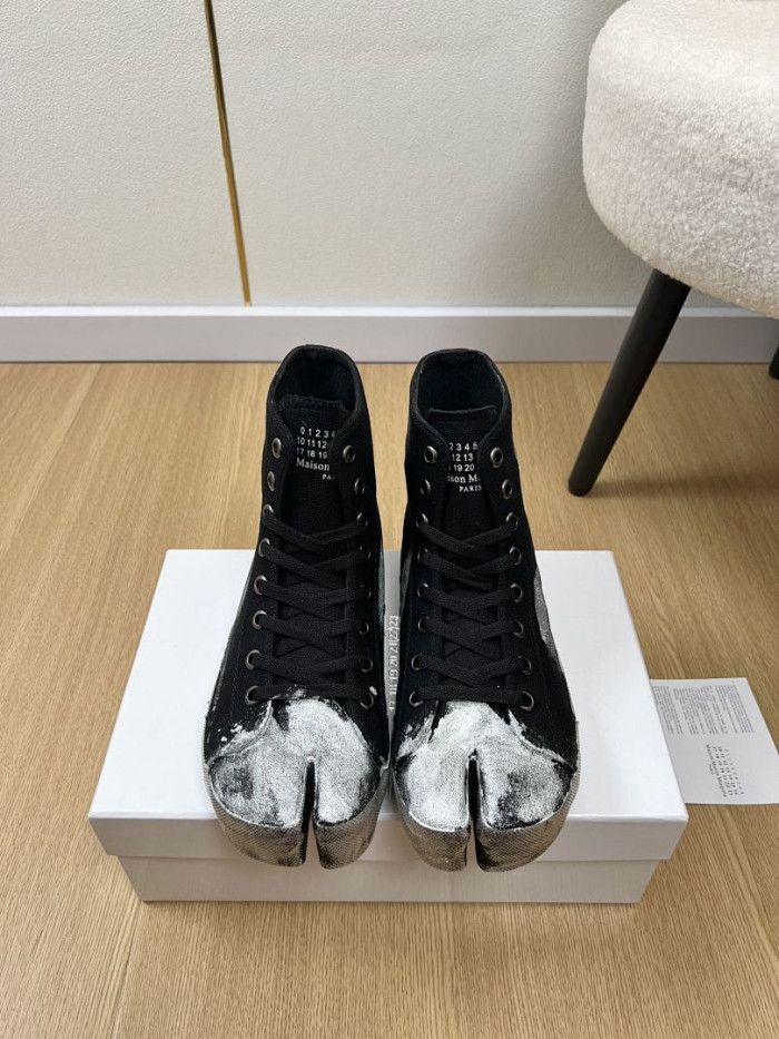 MA1S0N MARG1E1A SNEAKER