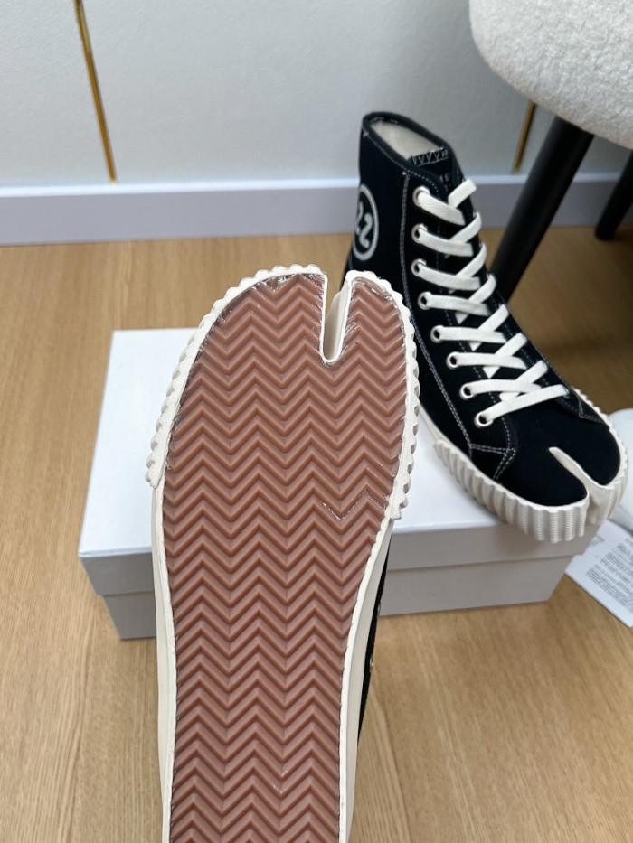 MA1S0N MARG1E1A SNEAKER