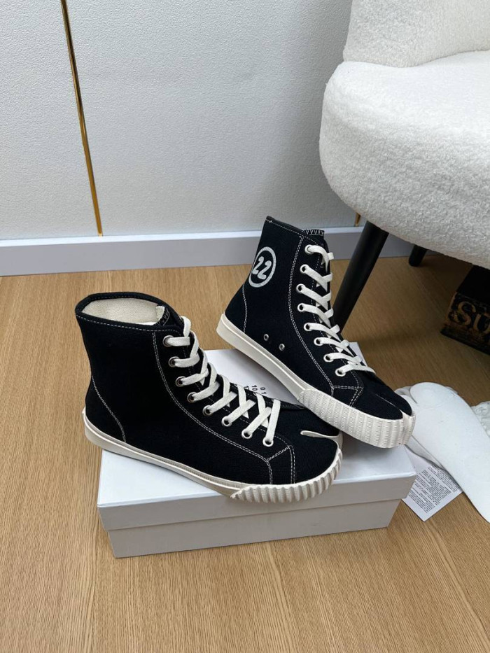 MA1S0N MARG1E1A SNEAKER