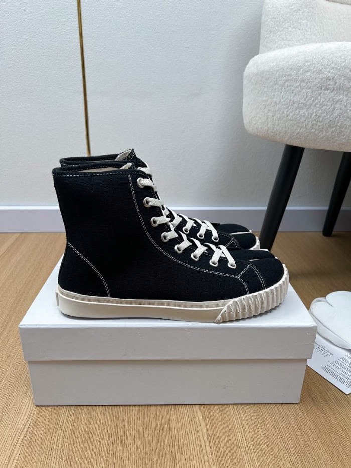 MA1S0N MARG1E1A SNEAKER