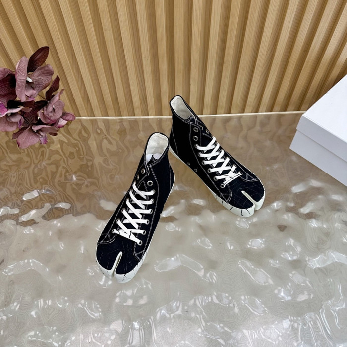 MA1S0N MARG1E1A SNEAKER