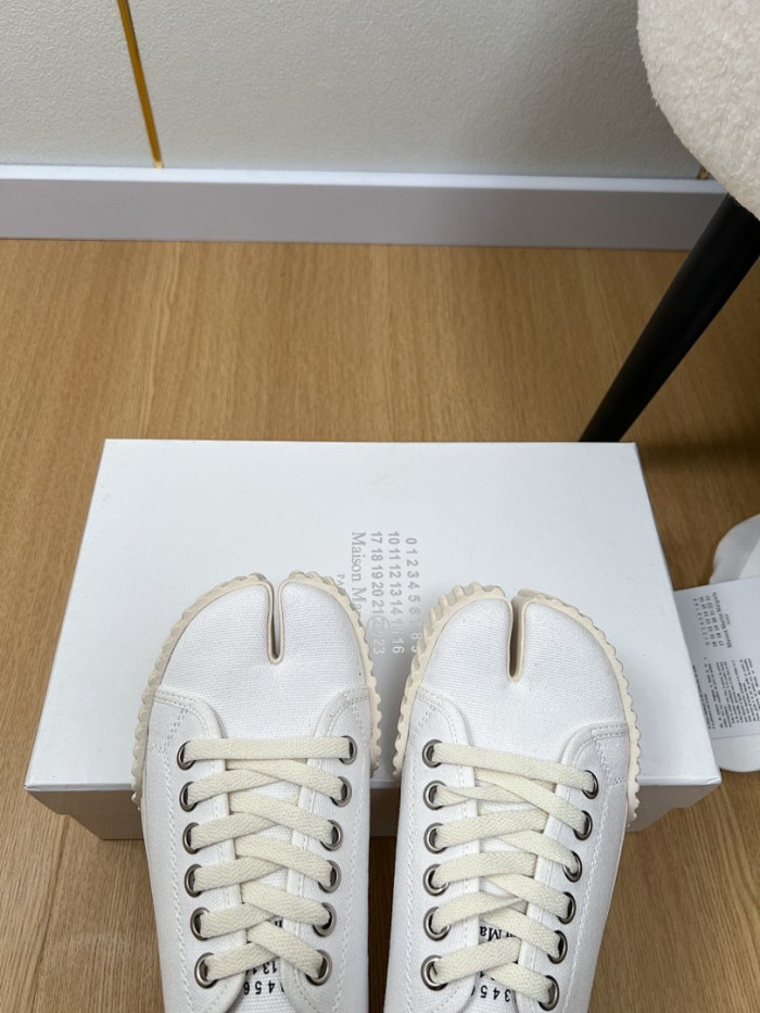 MA1S0N MARG1E1A SNEAKER