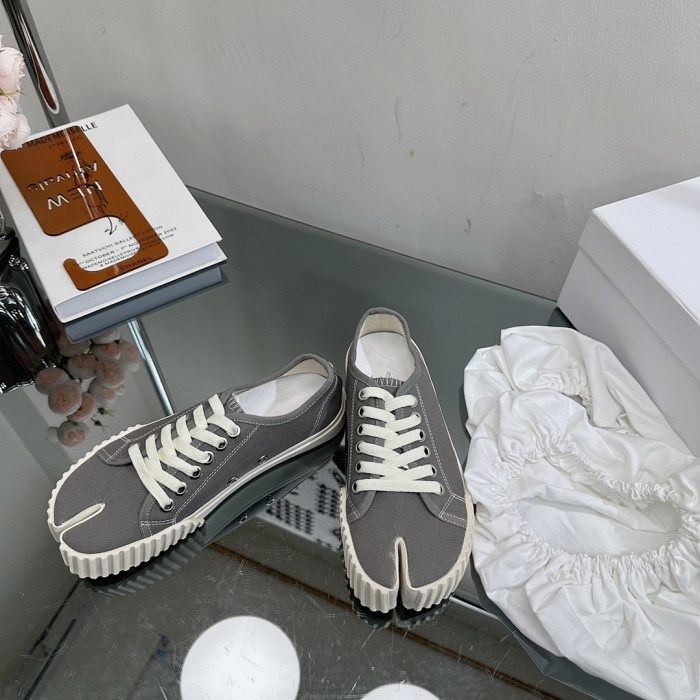MA1S0N MARG1E1A SNEAKER