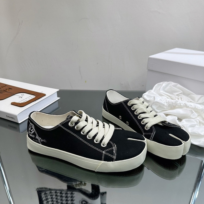 MA1S0N MARG1E1A SNEAKER