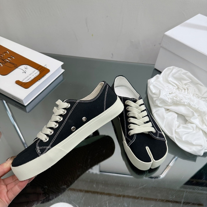 MA1S0N MARG1E1A SNEAKER
