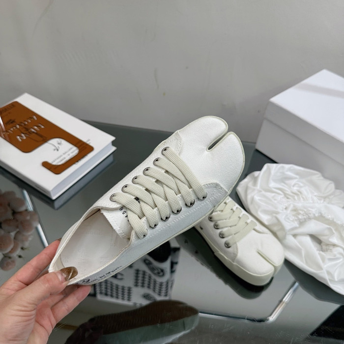 MA1S0N MARG1E1A SNEAKER
