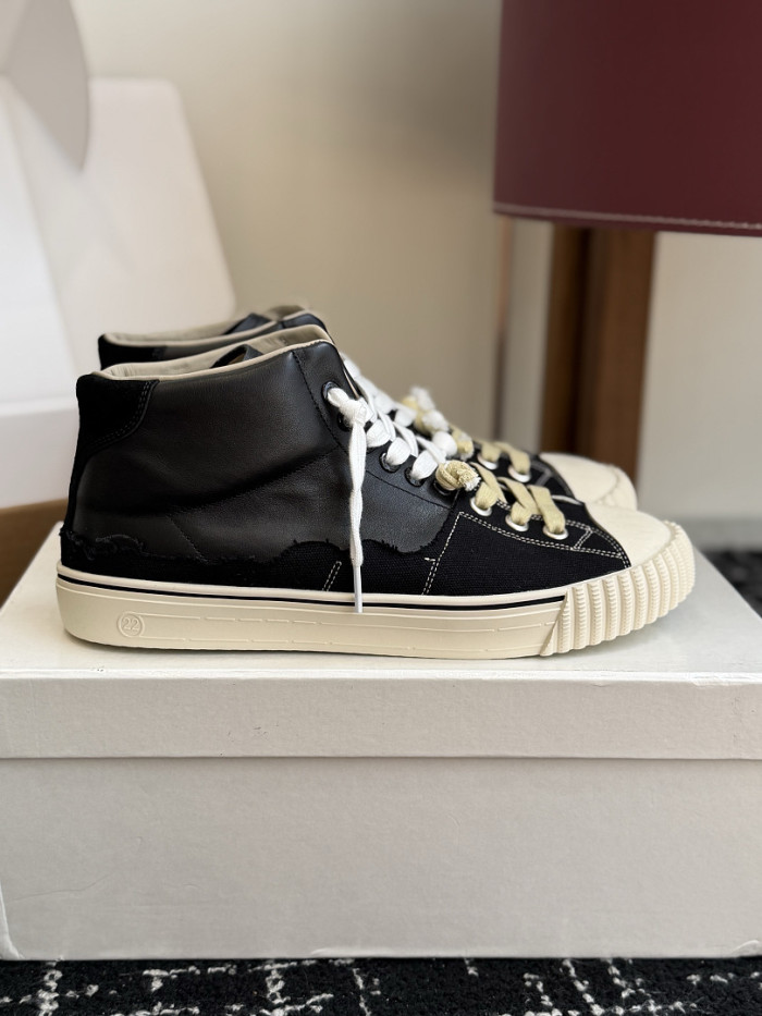 MA1S0N MARG1E1A SNEAKER