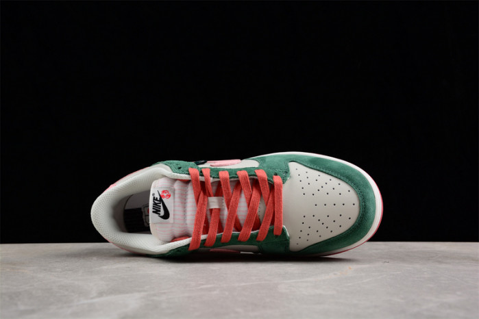 Nike Dunk Low SE All Petals United Fir Green (Women