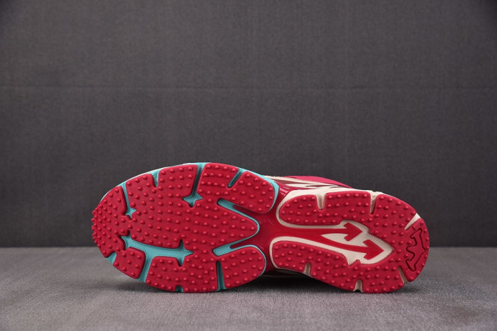 OFW SNEAKER