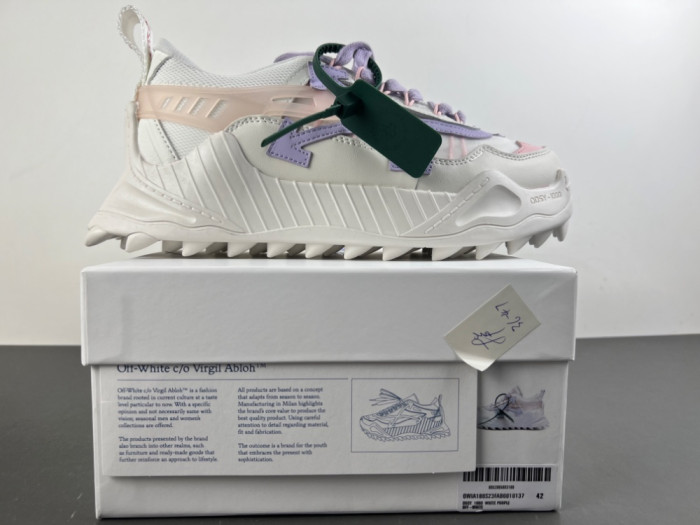 OFW SNEAKER