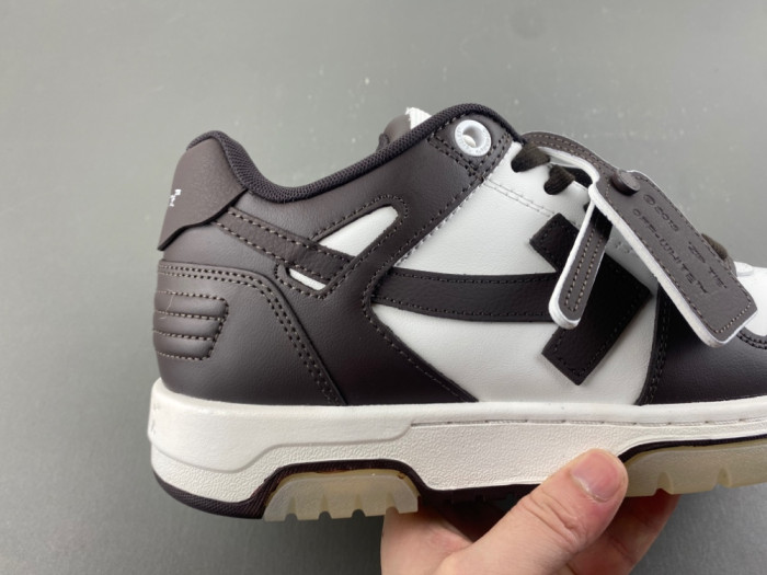 OFW SNEAKER (BROWN)