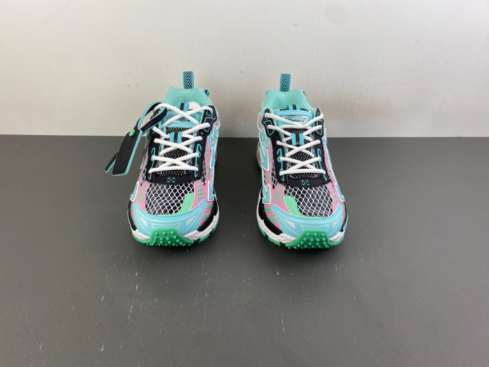 OFW SNEAKER