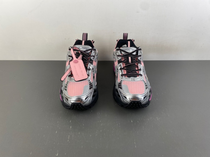 OFW SNEAKER