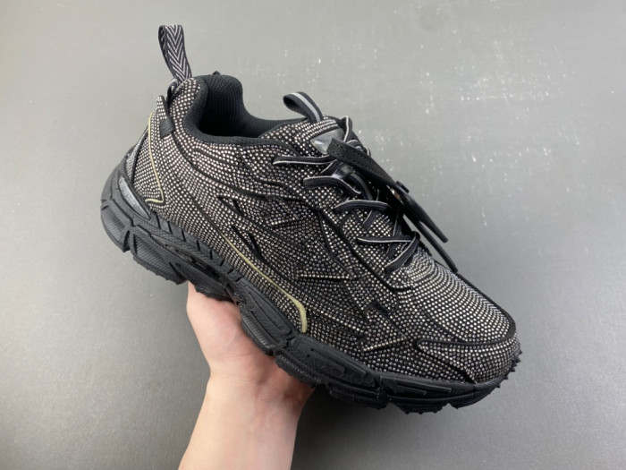 OFW SNEAKER