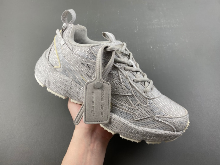 OFW SNEAKER