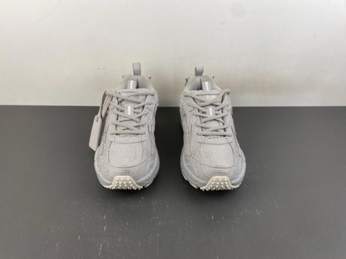 OFW SNEAKER
