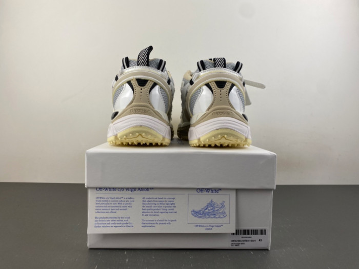 OFW SNEAKER