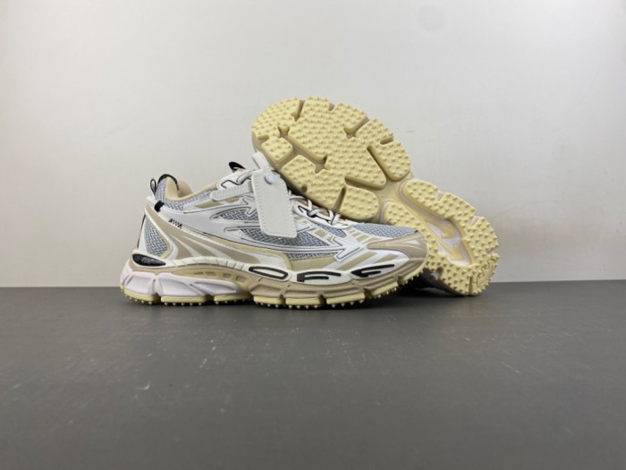 OFW SNEAKER