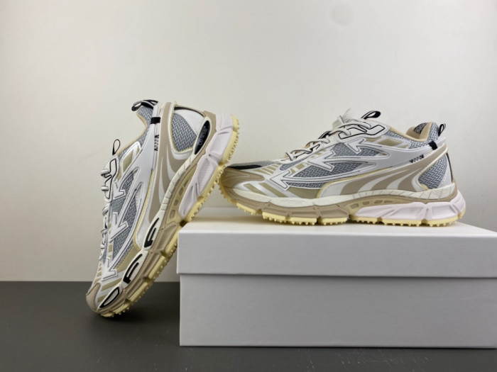 OFW SNEAKER
