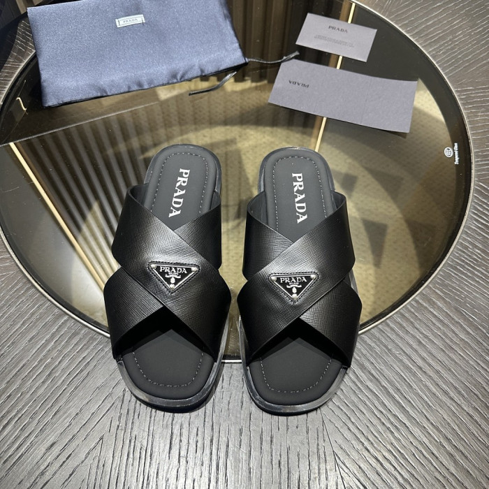 P SANDAL