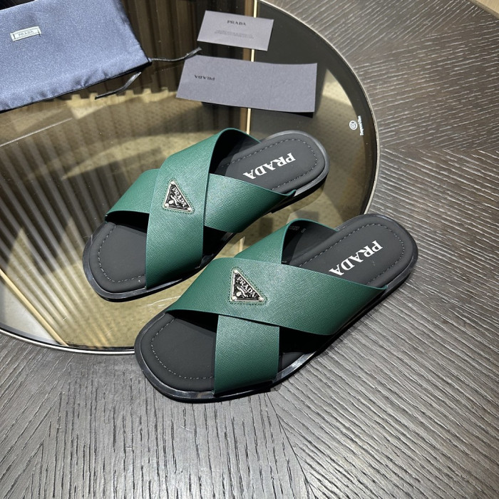 P SANDAL