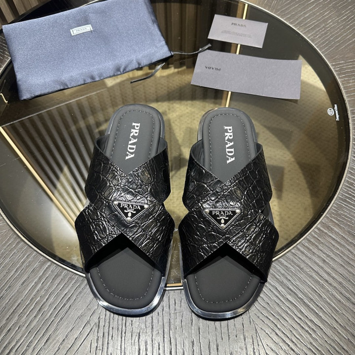 P SANDAL