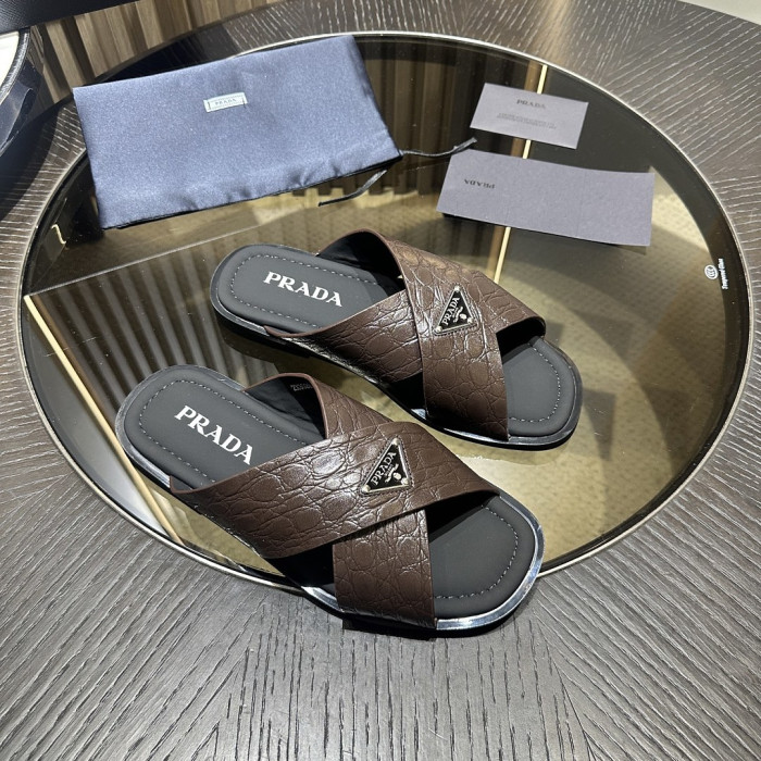 P SANDAL