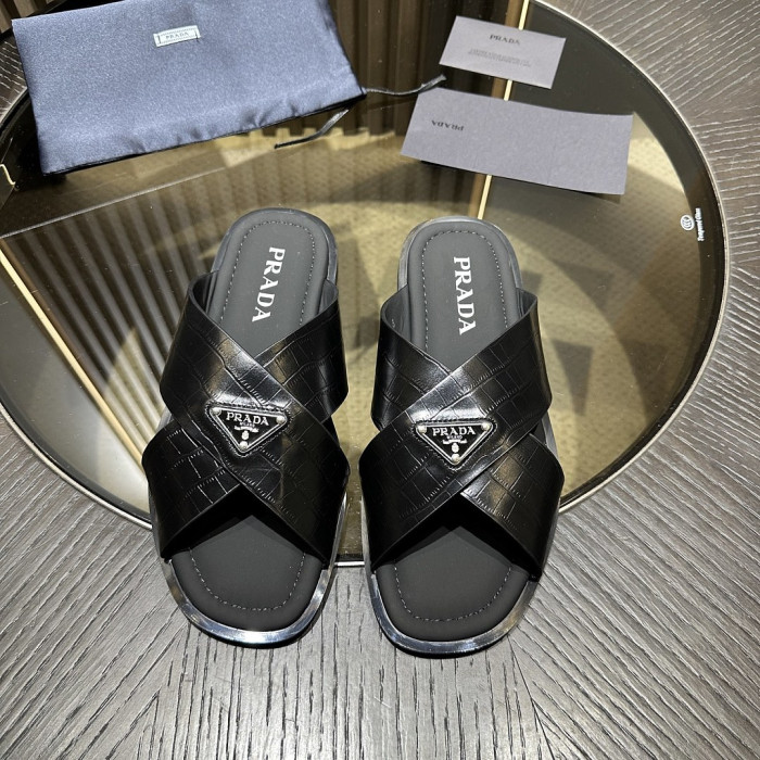 P SANDAL
