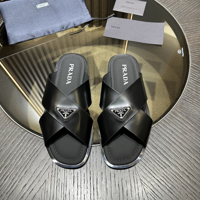 P SANDAL