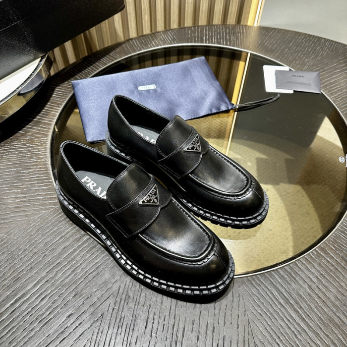 PRAD SNEAKER