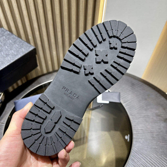 PRAD SNEAKER