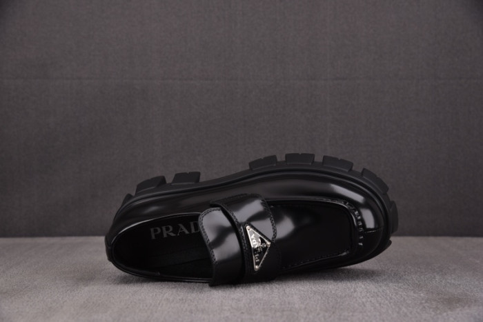 PRAD SNEAKER