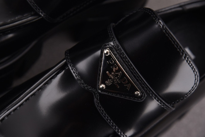 PRAD SNEAKER