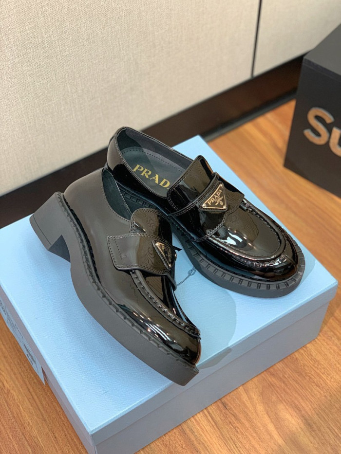 PRAD SNEAKER