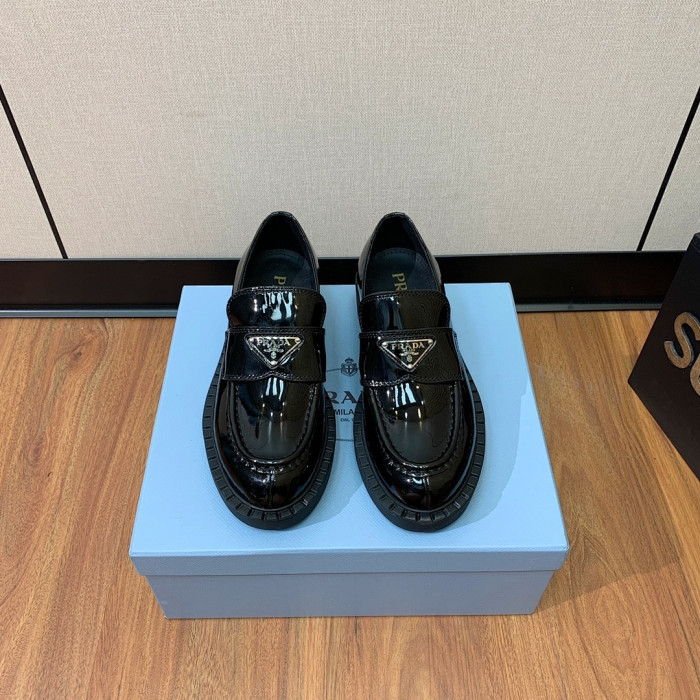 PRAD SNEAKER