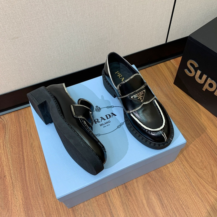 PRAD SNEAKER