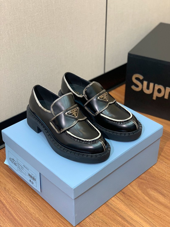 PRAD SNEAKER