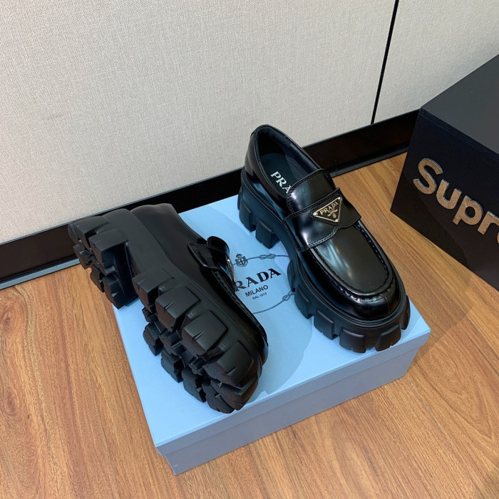 PRAD SNEAKER ( brushed leather )