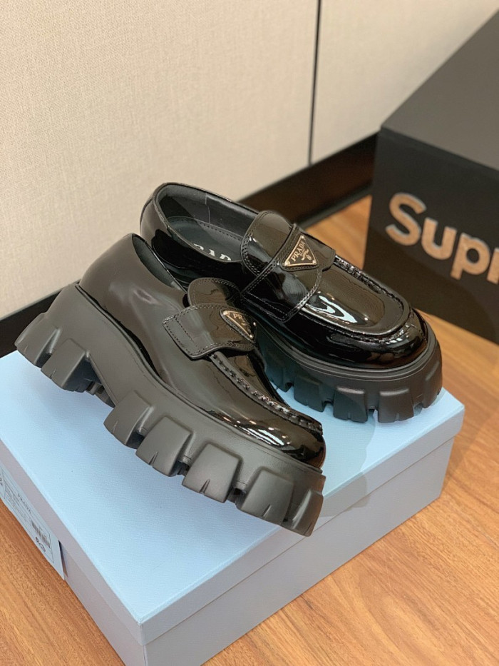 PRAD SNEAKER