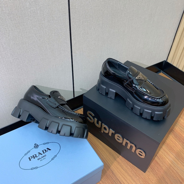 PRAD SNEAKER