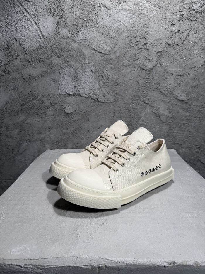 R1CK OWEN& (canvas)