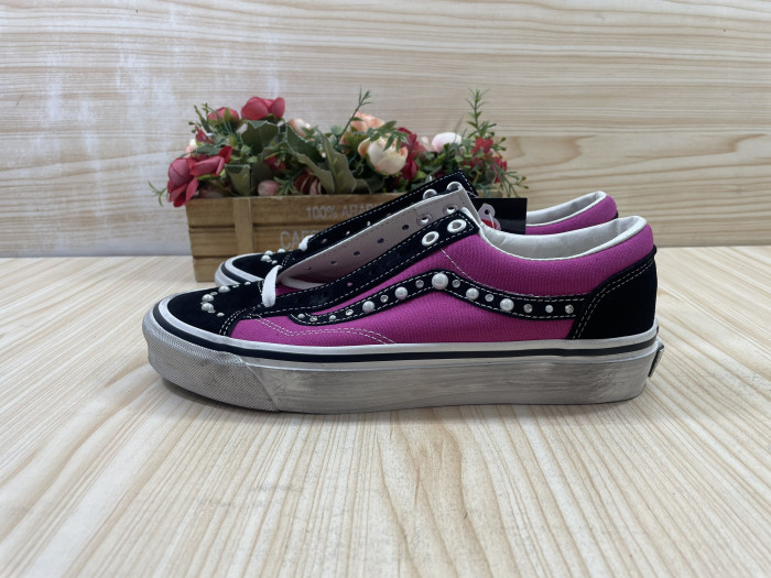 VA& SNEAKER